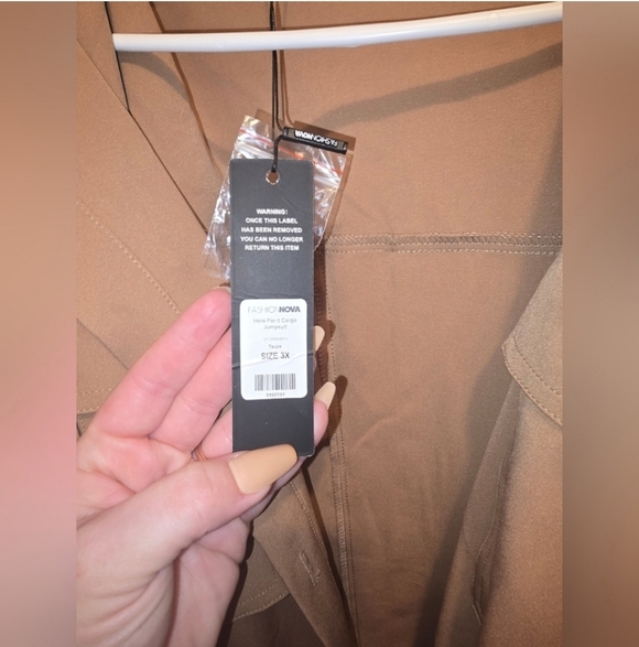 🍂🍁NWT FASHION NOVA 3X JUMPSUIT - Picture 5 of 6